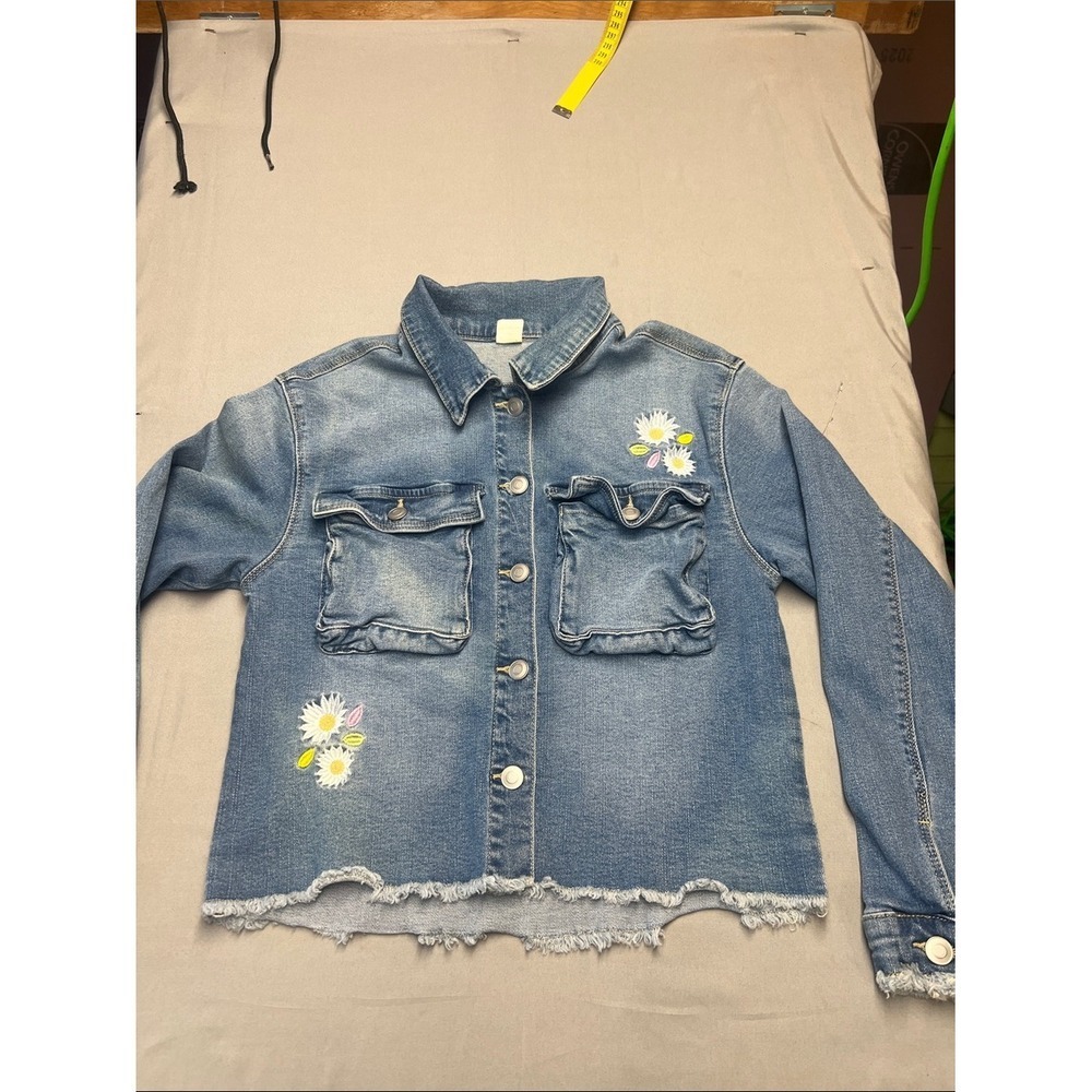 Evsie Girls XL Denim Jacket Medium Wash Embroidered Daisy Floral Raw Hem Trucker